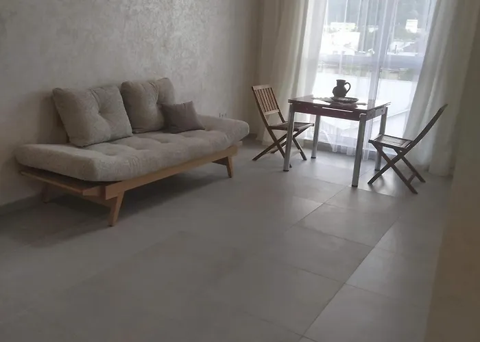 New Point By Avalon Leopoli